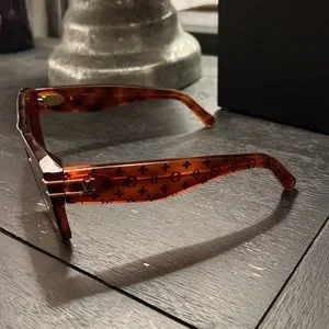 Louis Vuitton Blade sunglasses in tortoise monogram LOUIS VUITTON Acetate Blade Sunglasses Z1483E Tortoise | eBay main image 3